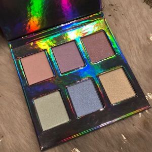 Brand New Naked Cosmetics Holographic Highlighters